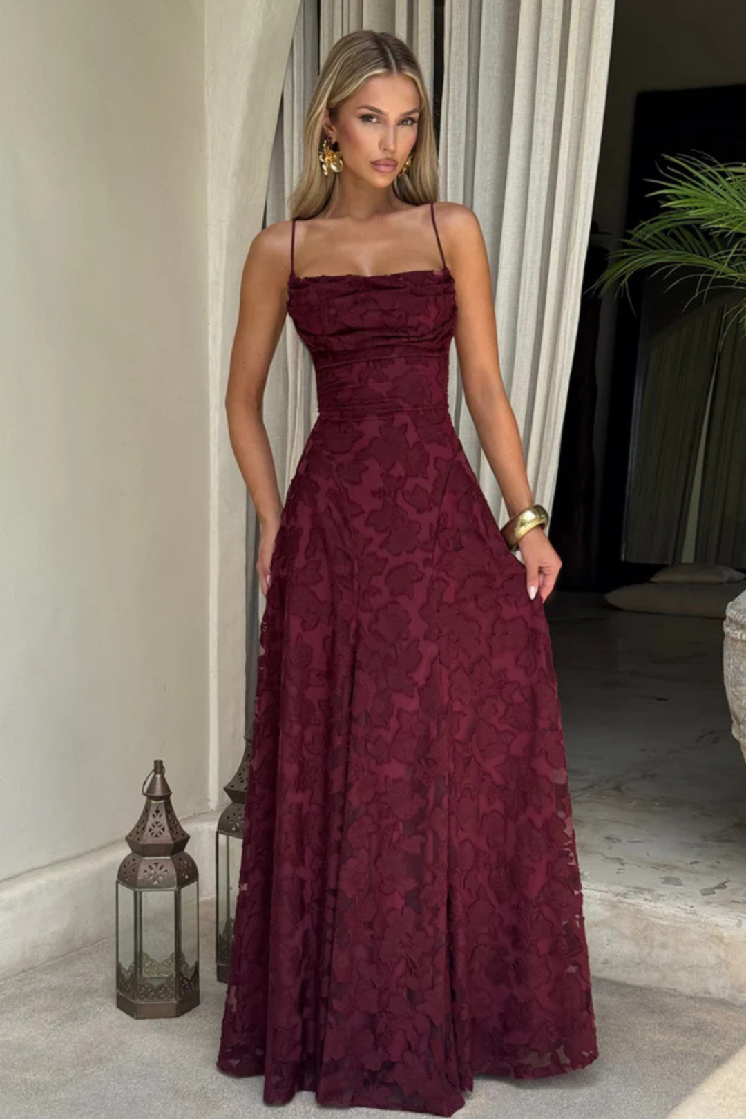 Vestito lungo donna spalline sottili scollo a cascata schiena scoperta con lacci