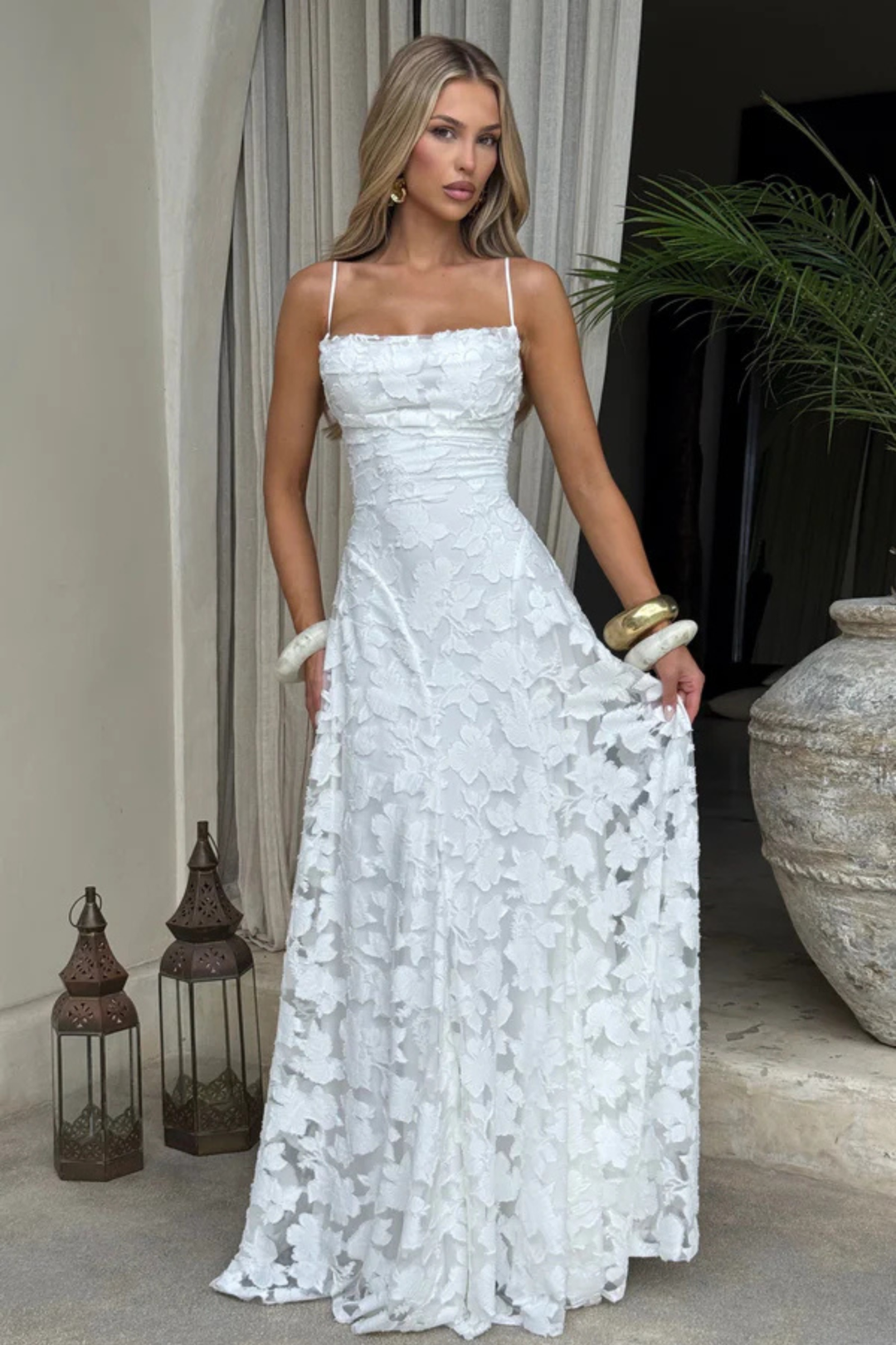 Vestito lungo donna spalline sottili scollo a cascata schiena scoperta con lacci