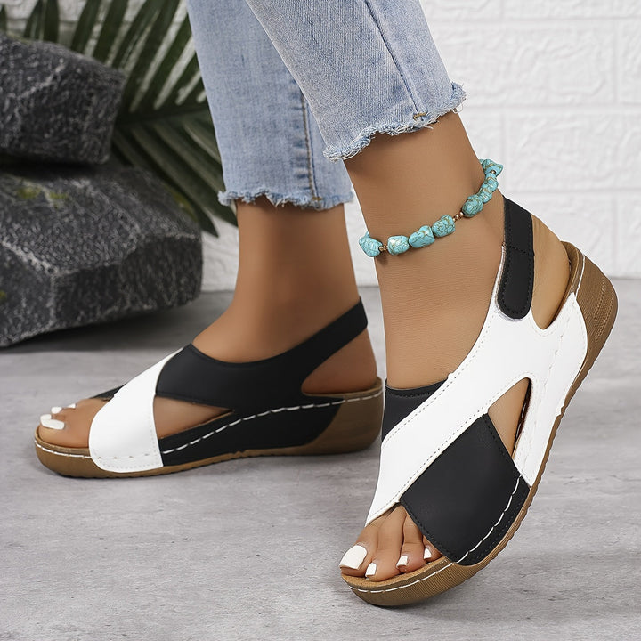 Sandali da donna multicolore con cinturini incrociati plateau con cinturino sul retro