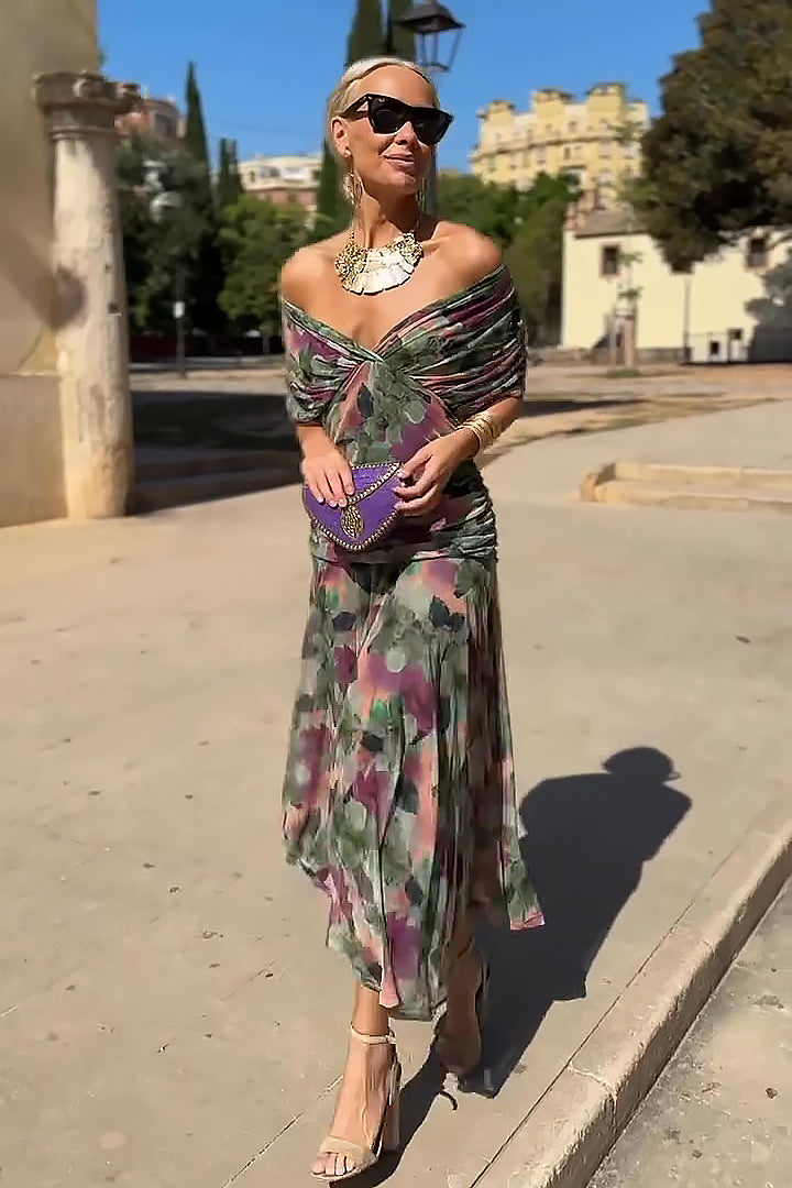 Vestito lungo da donna con maniche drappeggiate, scollo incrociato, vita arricciata, multicolore
