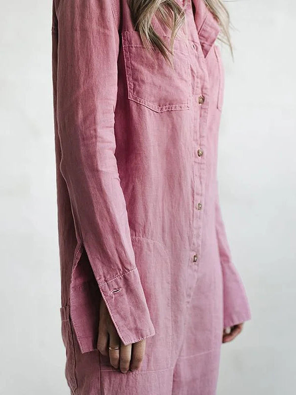 Tuta da donna con colletto a camicia abbottonato, maniche 3/4 e tasche sul Petto
