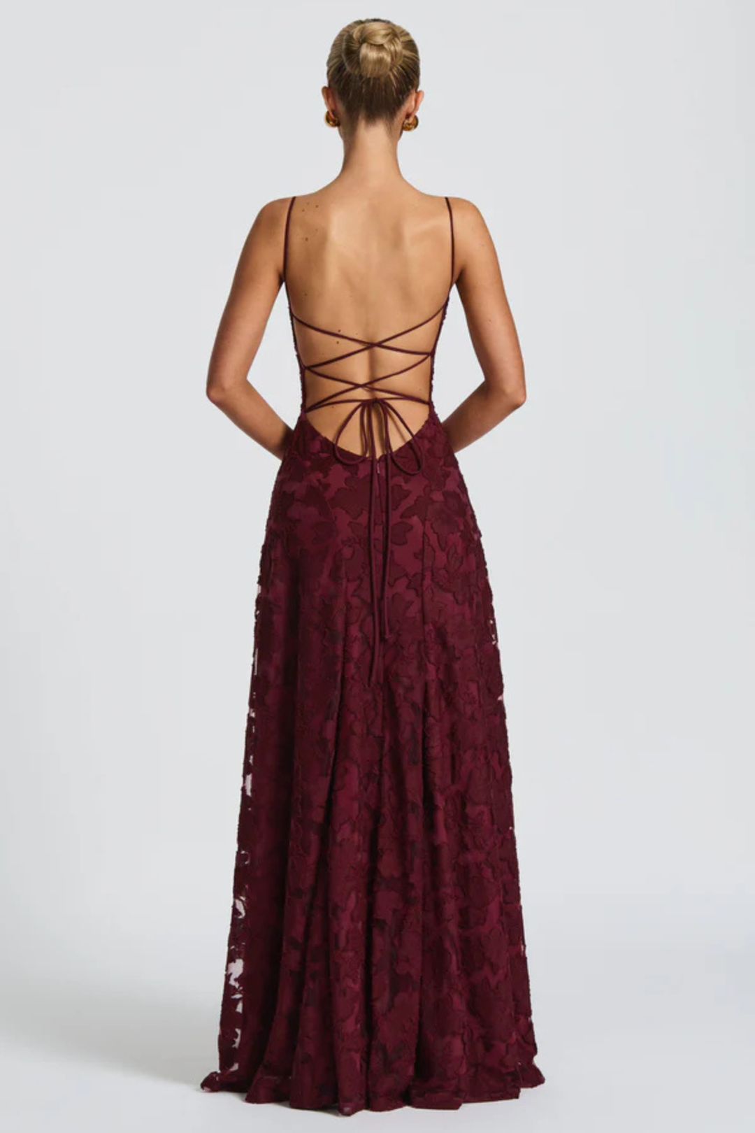 Vestito lungo donna spalline sottili scollo a cascata schiena scoperta con lacci
