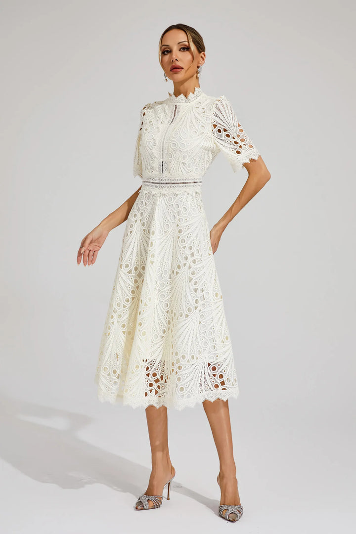 Abito midi da donna con collo alto, pizzo traforato, vita aderente, maniche corte