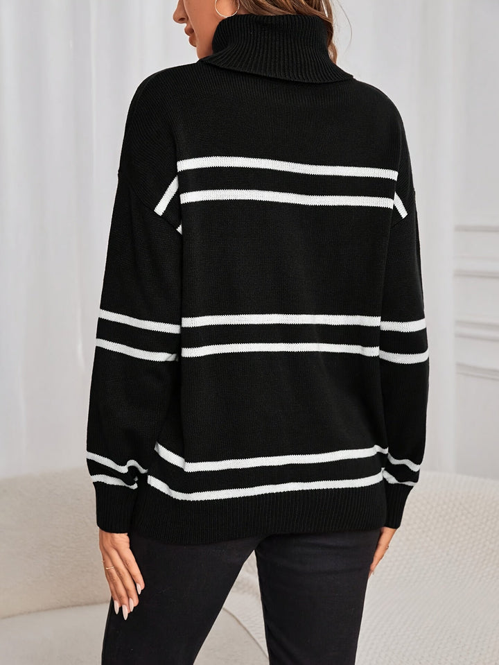 Thea – Maglione a Collo Alto a Righe