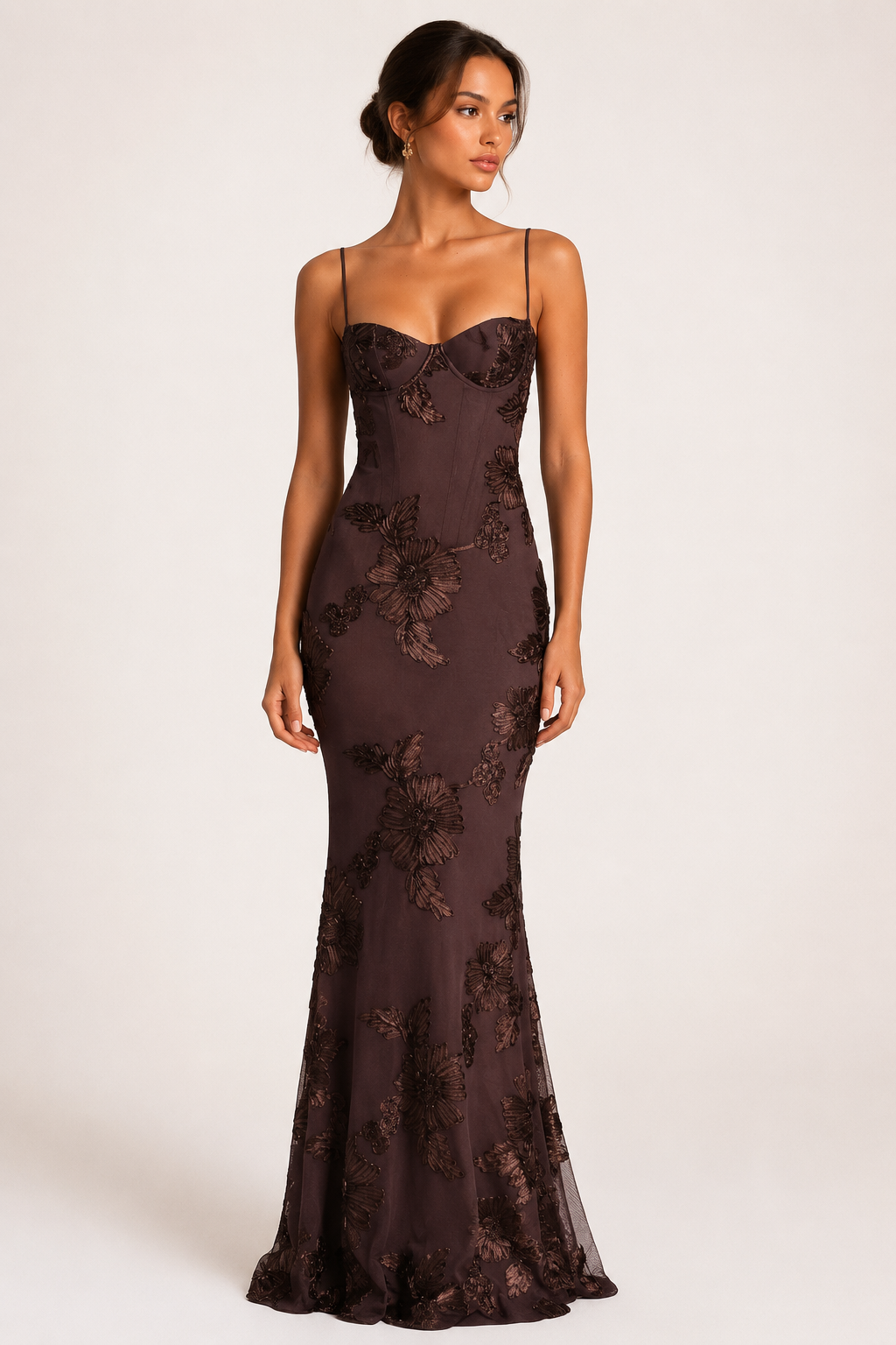 Vestito lungo da donna marrone, bustier con ricamo floreale, spalline sottili, schiena con lacci