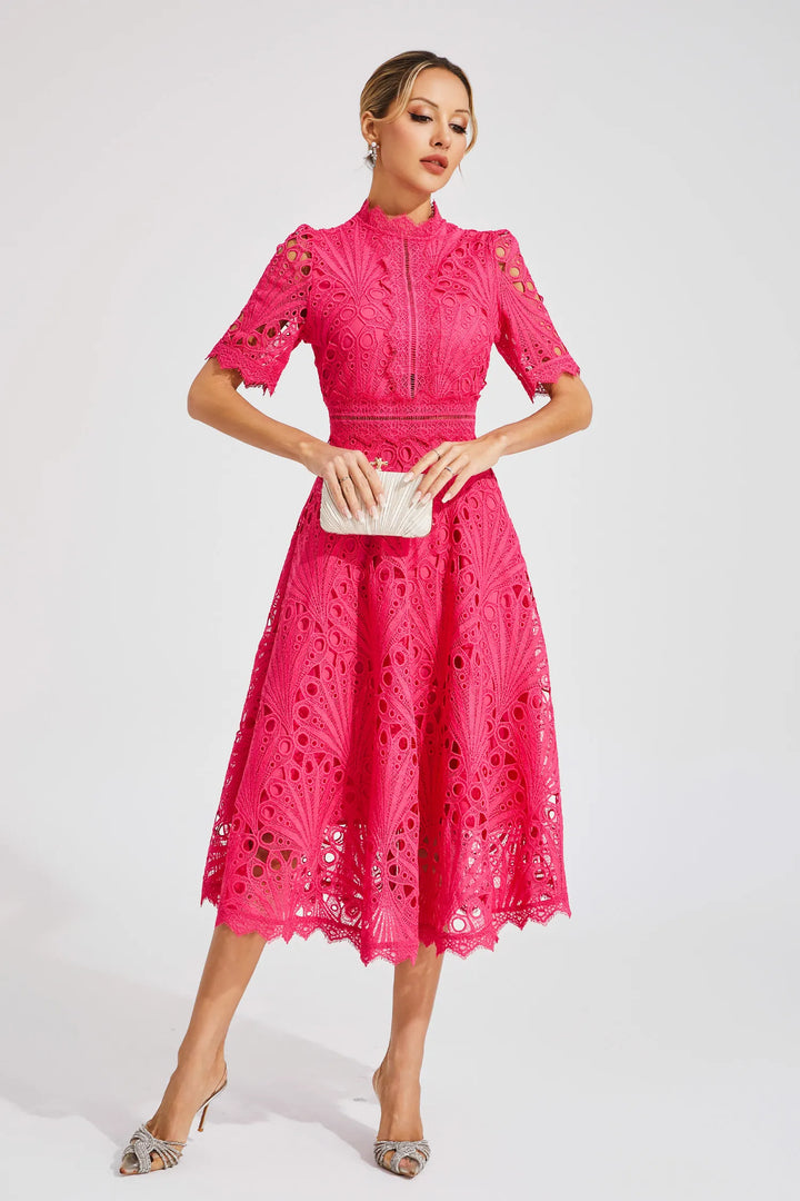 Abito midi da donna con collo alto, pizzo traforato, vita aderente, maniche corte