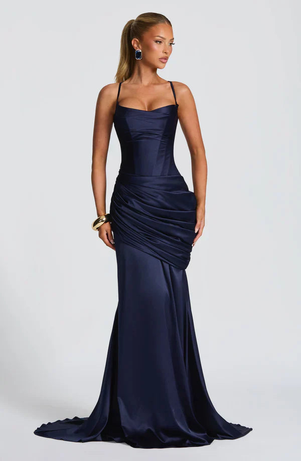 Vestito lungo da donna con scollo a cuore, bustier, schiena con allacciatura, gonna drappeggiata, spalline sottili