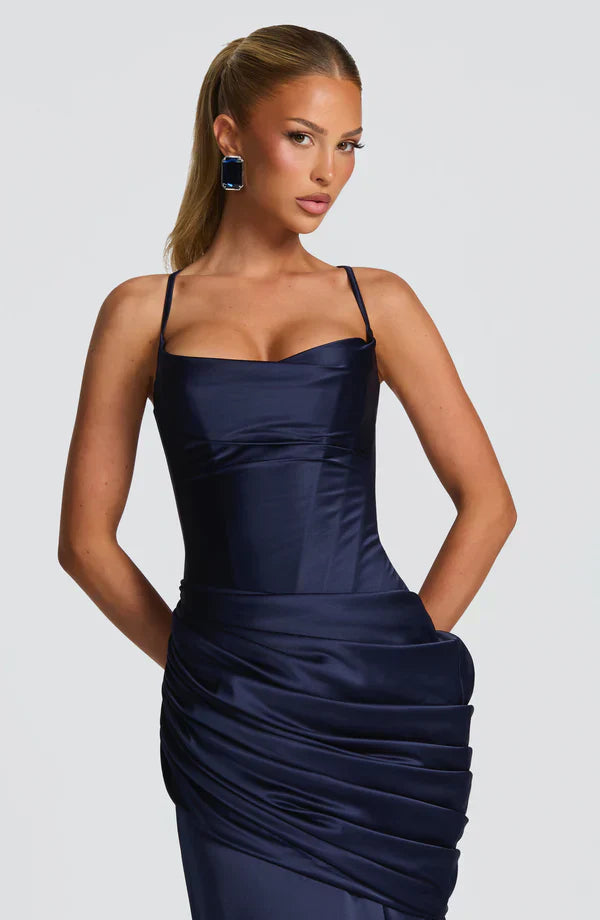 Vestito lungo da donna con scollo a cuore, bustier, schiena con allacciatura, gonna drappeggiata, spalline sottili