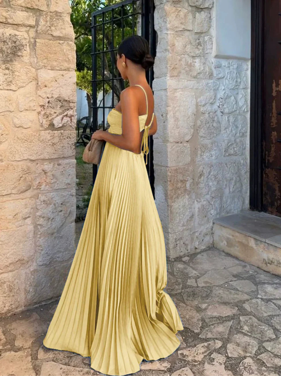 Vestito lungo da donna plissettato collo all’americana vita alta con cut-out laterali