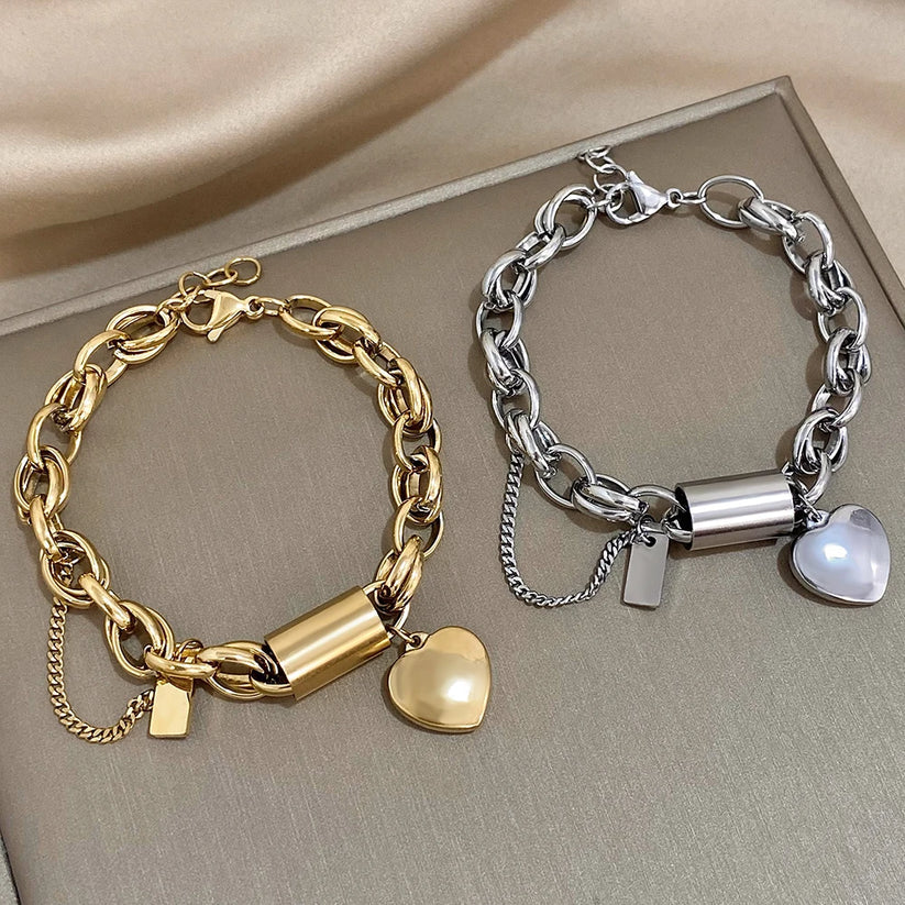 Bracciale spesso a cuore in oro