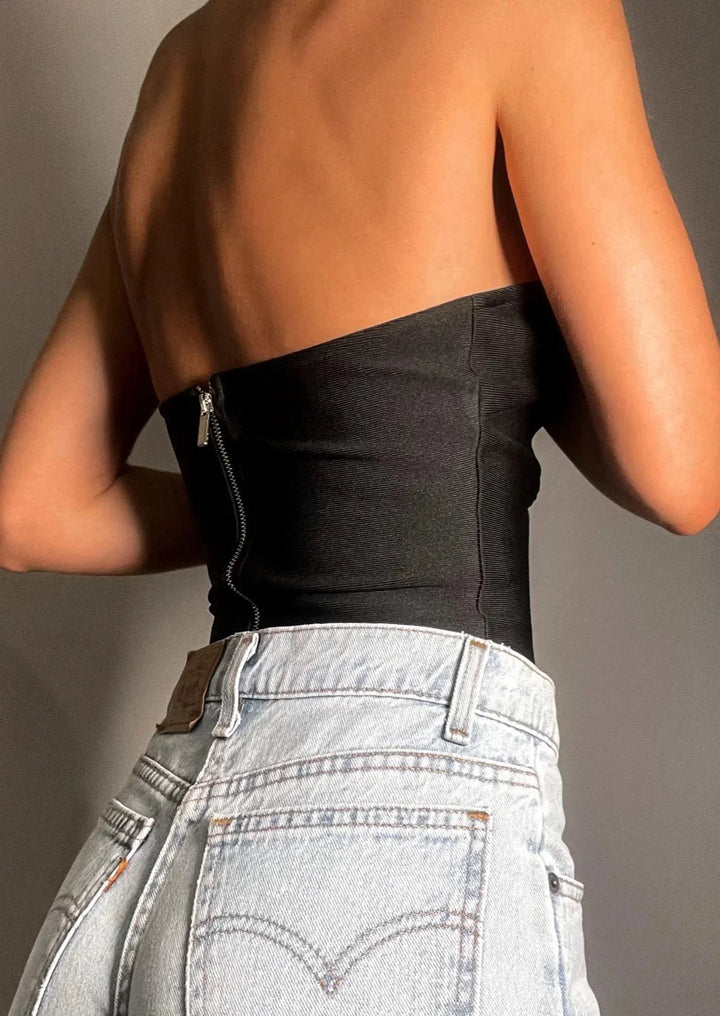 Bustier donna senza spalline con cut-out ondulato