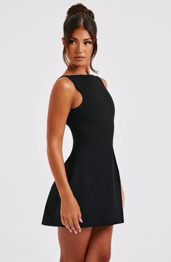 Vestito corto da donna con scollo a barca, schiena scoperta, gonna svasata, senza maniche, con tasche