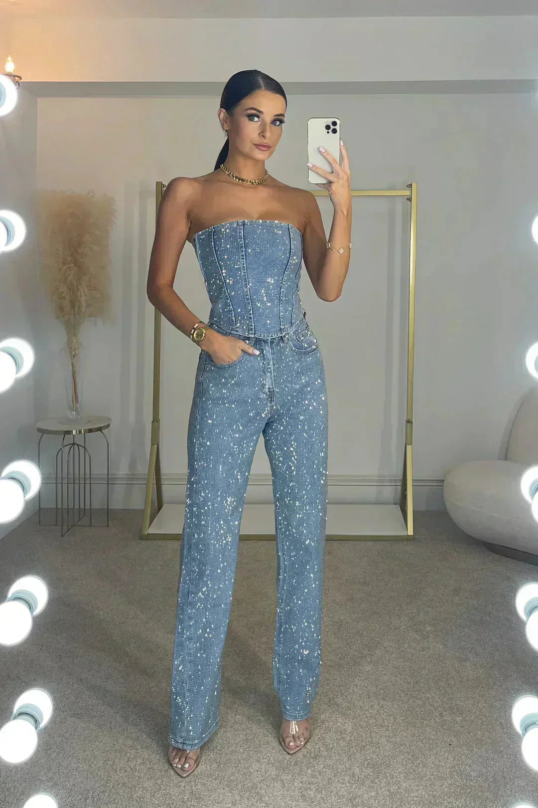 Tuta da sera da donna con bustier e gambe larghe