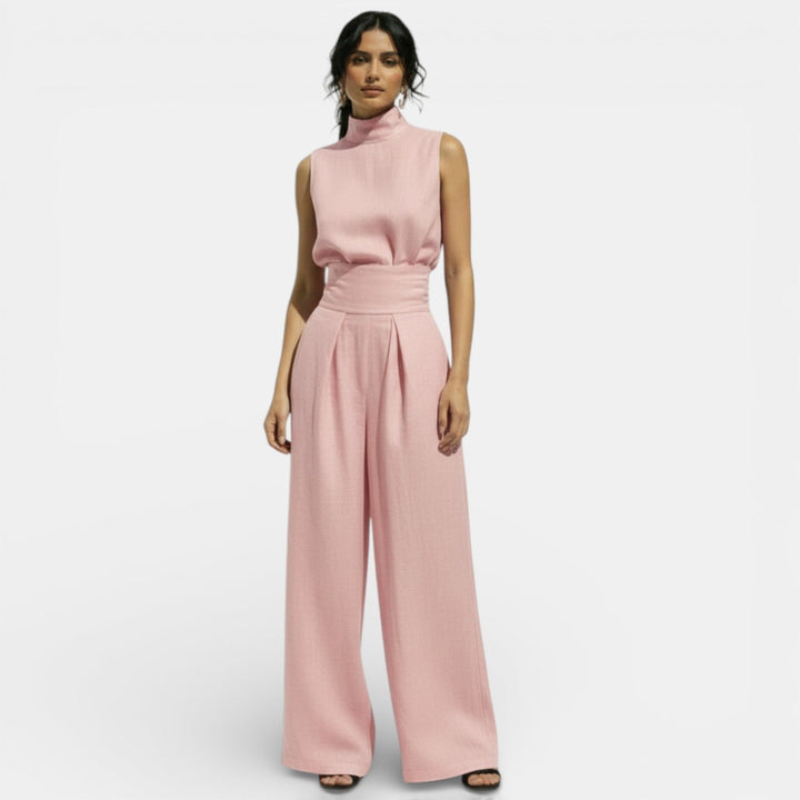 Completo da donna con collo alto, senza maniche, pantalone ampio a vita paperbag