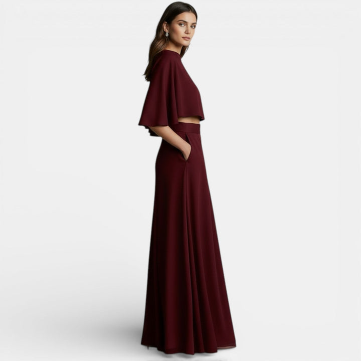 Completo donna con top corto a maniche a mantella, scollo rotondo, pantaloni ampi e fluidi