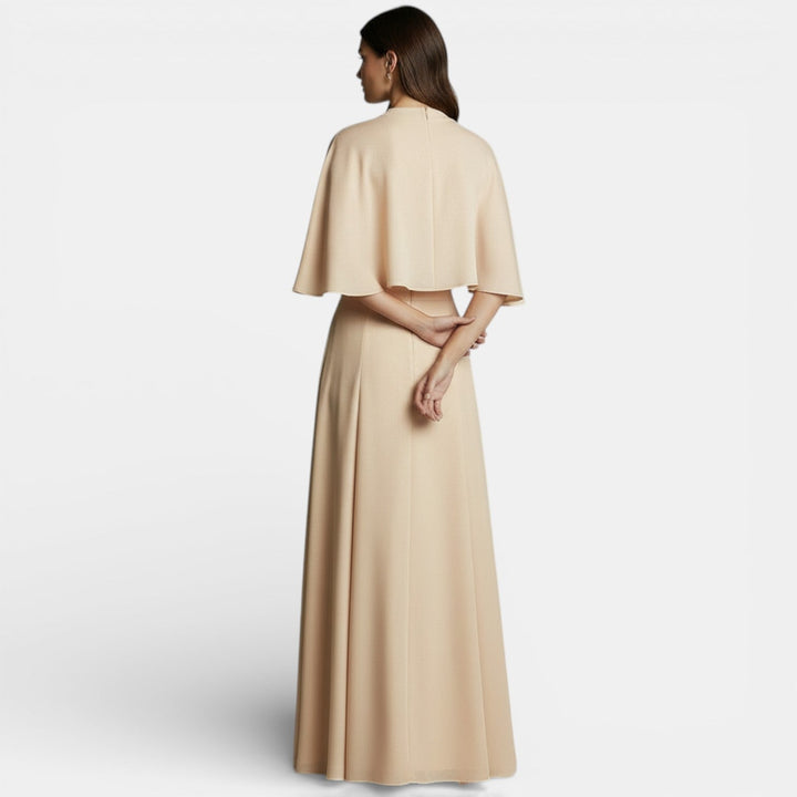 Completo donna con top corto a maniche a mantella, scollo rotondo, pantaloni ampi e fluidi