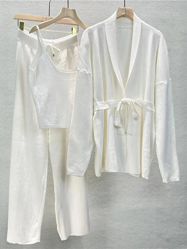 Completo Cardigan con cintura e pantalone lavorato a maglia da donna