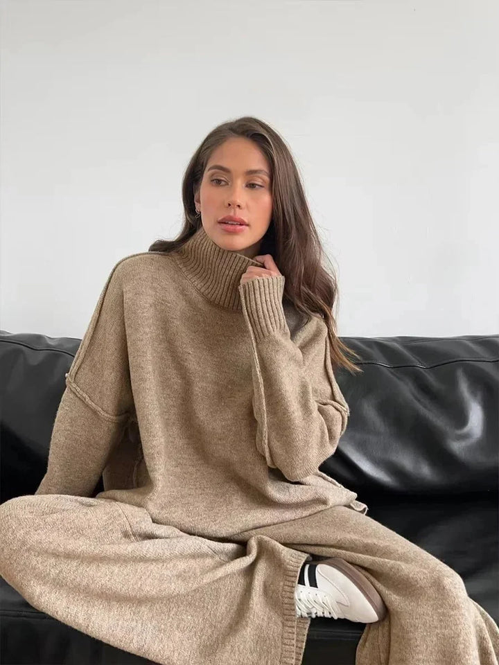 Completo con collo alto da donna a vestibilità ampia e confortevole