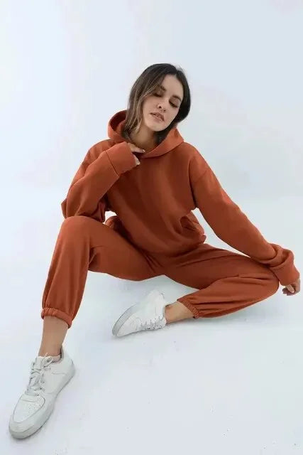Completo due pezzi ampio per donne stile contemporaneo