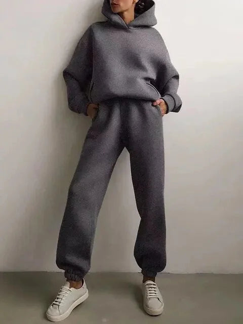 Completo due pezzi ampio per donne stile contemporaneo