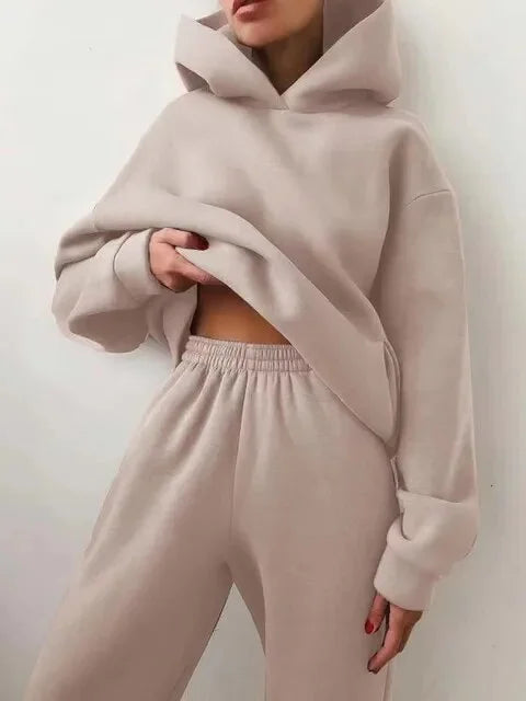 Completo due pezzi ampio per donne stile contemporaneo