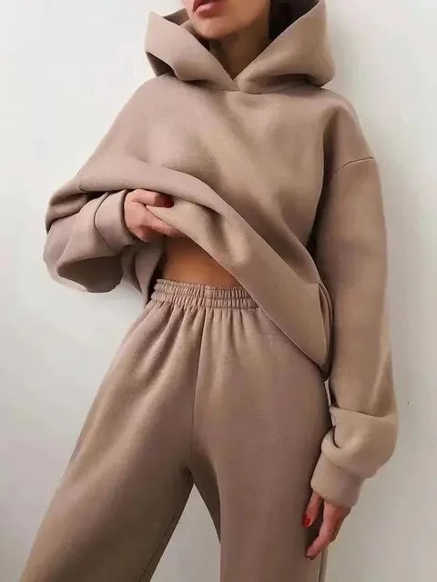 Completo due pezzi ampio per donne stile contemporaneo