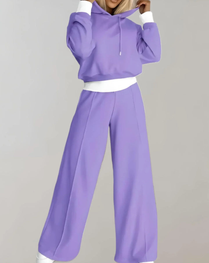Completo due pezzi da donna con cappuccio e pantaloni ampi