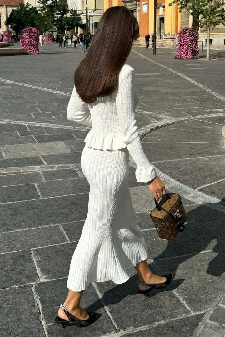 Completo donna aderente con cardigan e gonna midi