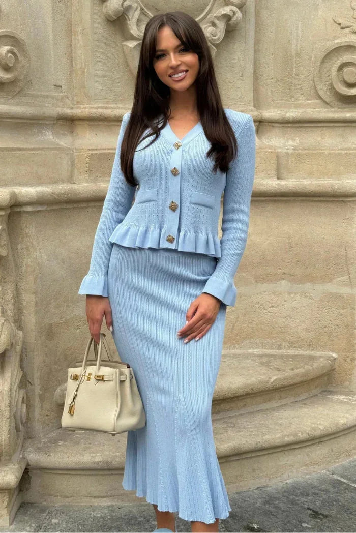 Completo donna aderente con cardigan e gonna midi