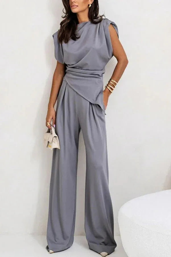 Completo da donna drappeggiato due pezzi con pantaloni ampi