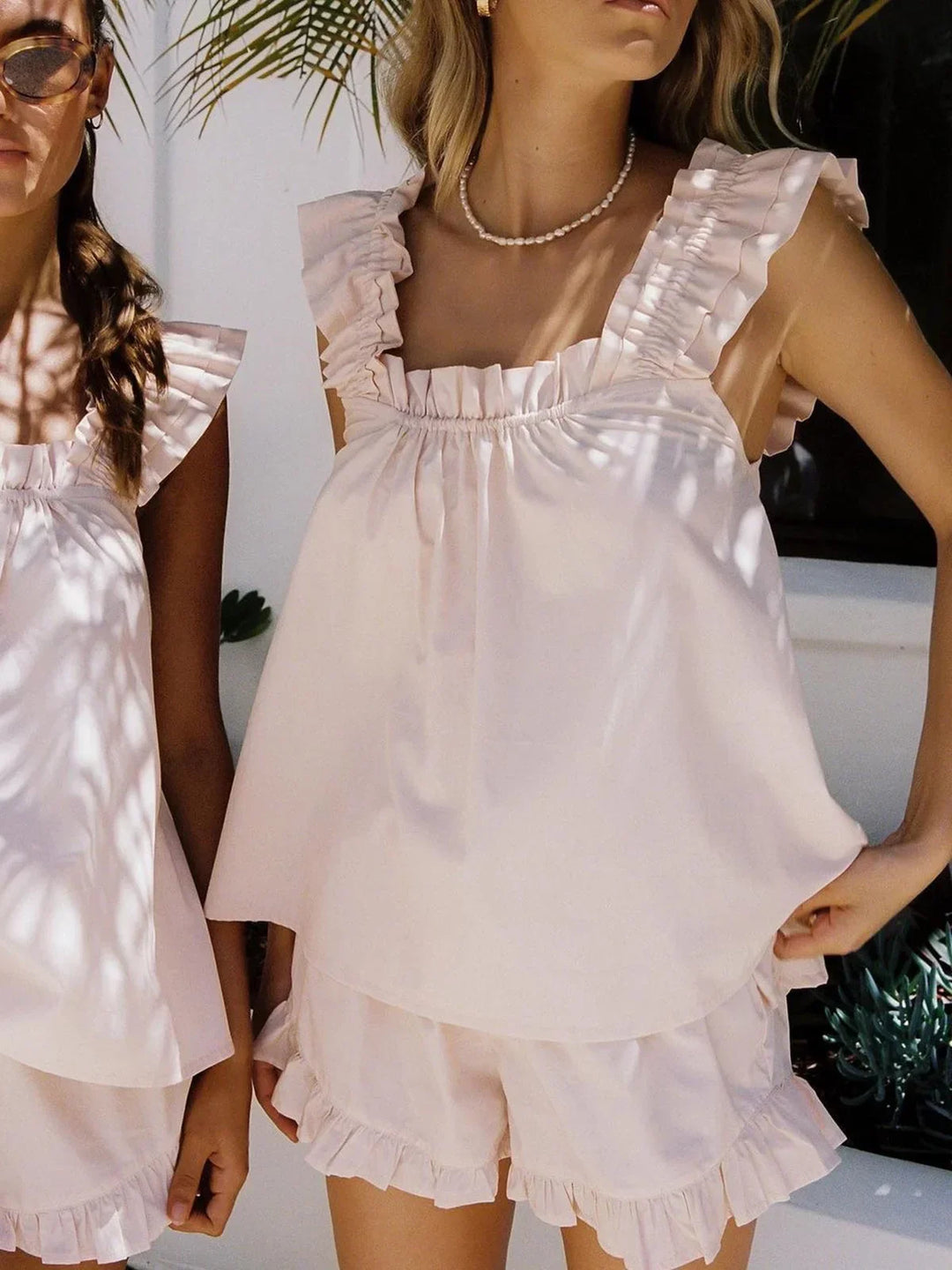 Completo donna top senza Manica con volant e short