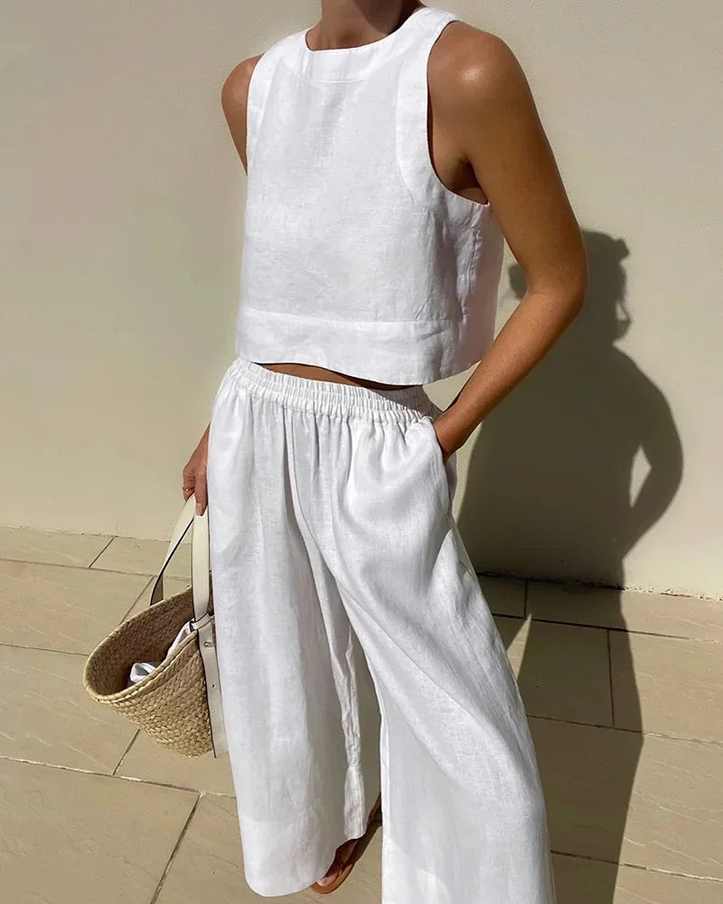 Completo donna senza Manica con top corto e pantalone fluido