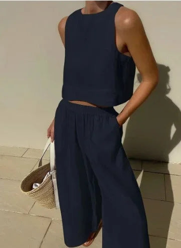 Completo donna senza Manica con top corto e pantalone fluido