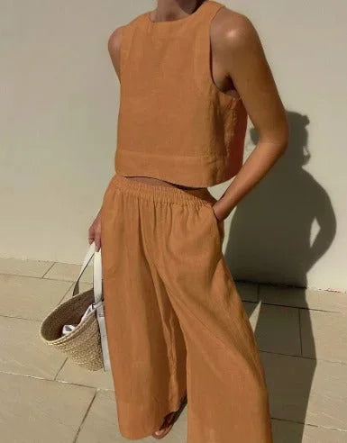 Completo donna senza Manica con top corto e pantalone fluido