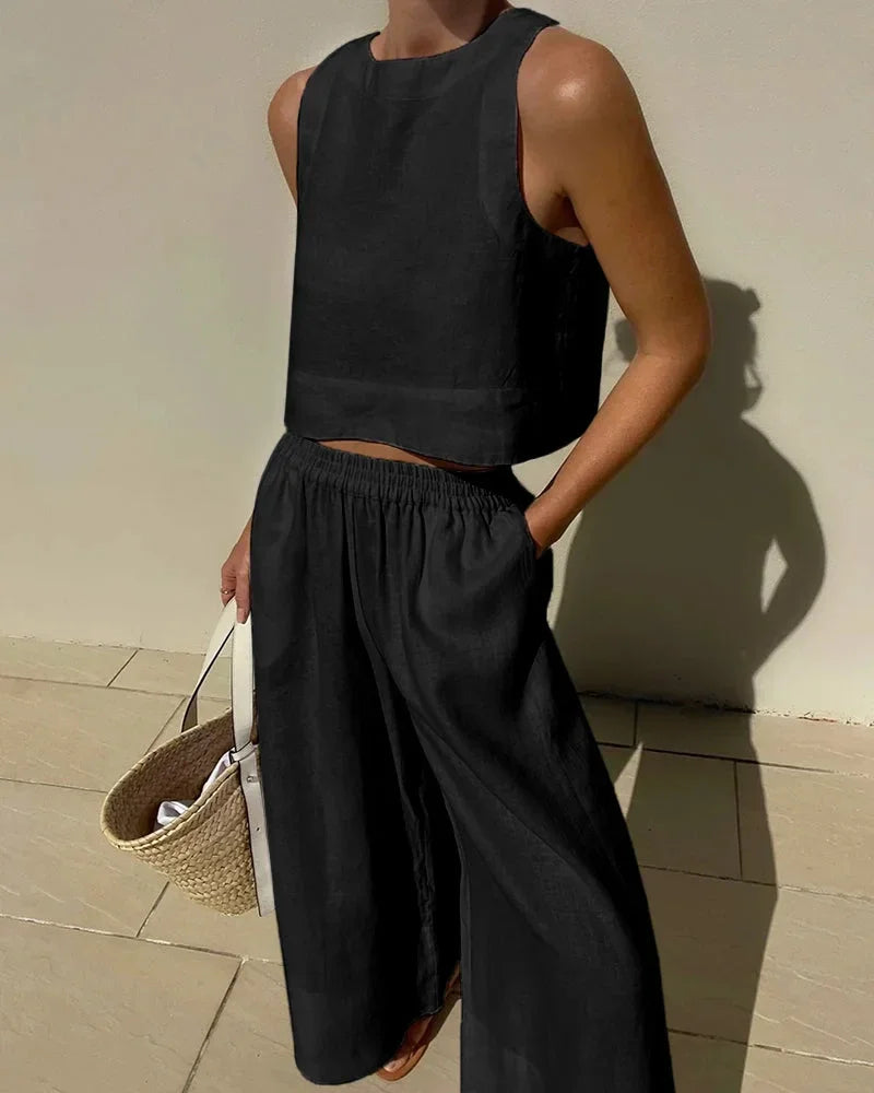 Completo donna senza Manica con top corto e pantalone fluido