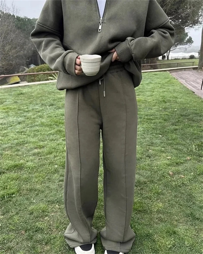 Completo pantalone e felpa da donna