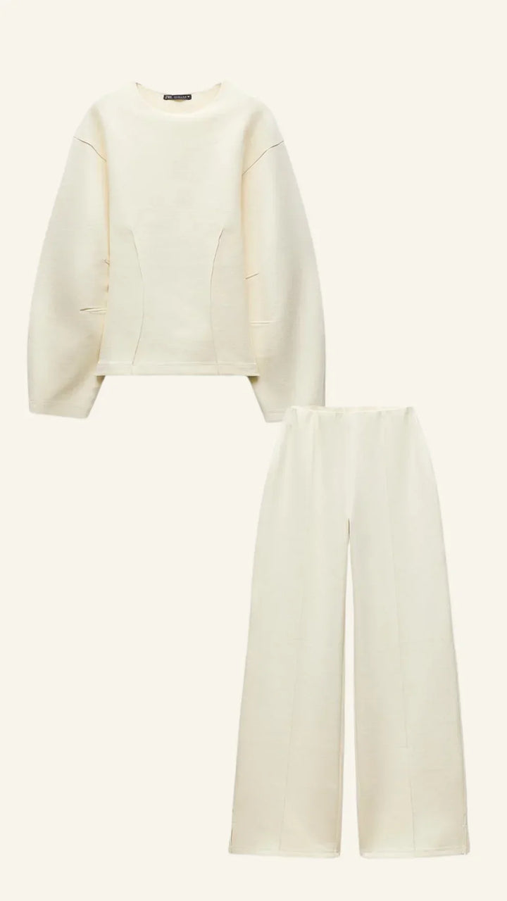 Completo pullover e pantaloni da donna stile casual
