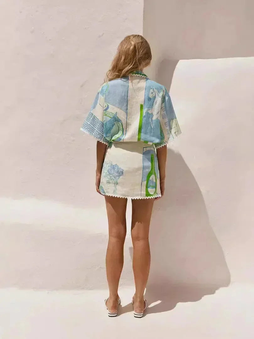 Completo estivo donna blu e bianco con motivi geometrici