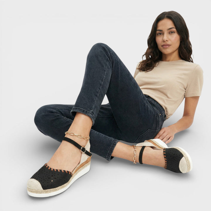 Espadrillas donna punta chiusa con zeppa traforate suola intrecciata