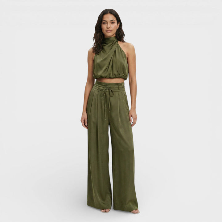 Tuta da donna collo alto corto pantaloni larghi vita con coulisse