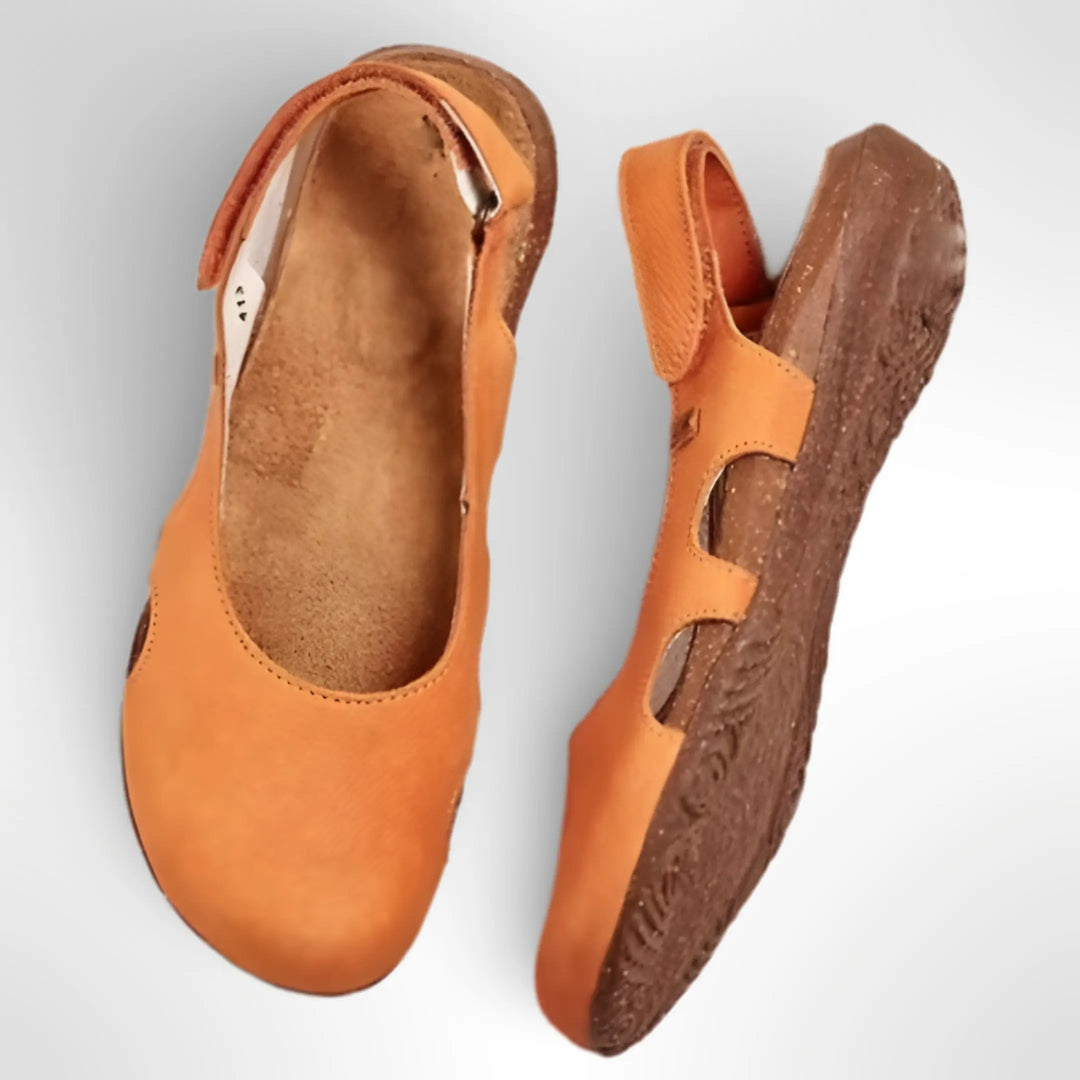 Sandali da donna a punta chiusa con cinturino posteriore, intagli laterali ergonomici
