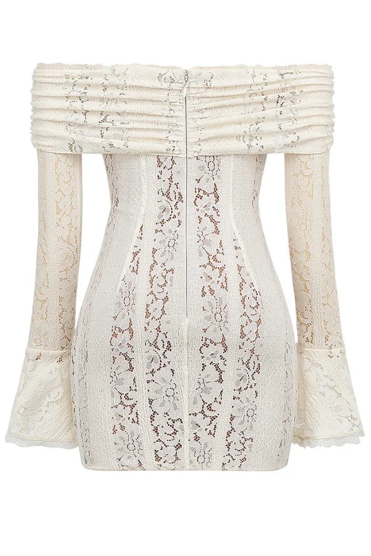 Vestito corto in pizzo bianco a Spalle scoperte