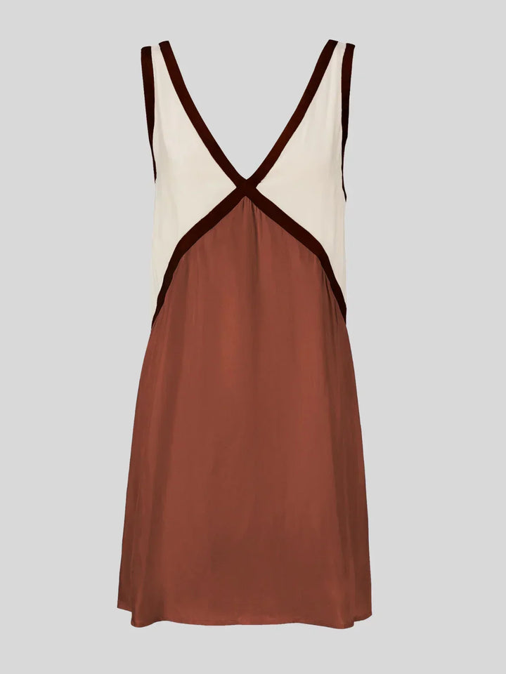 Vestito corto donna con design a contrasto e schiena profonda