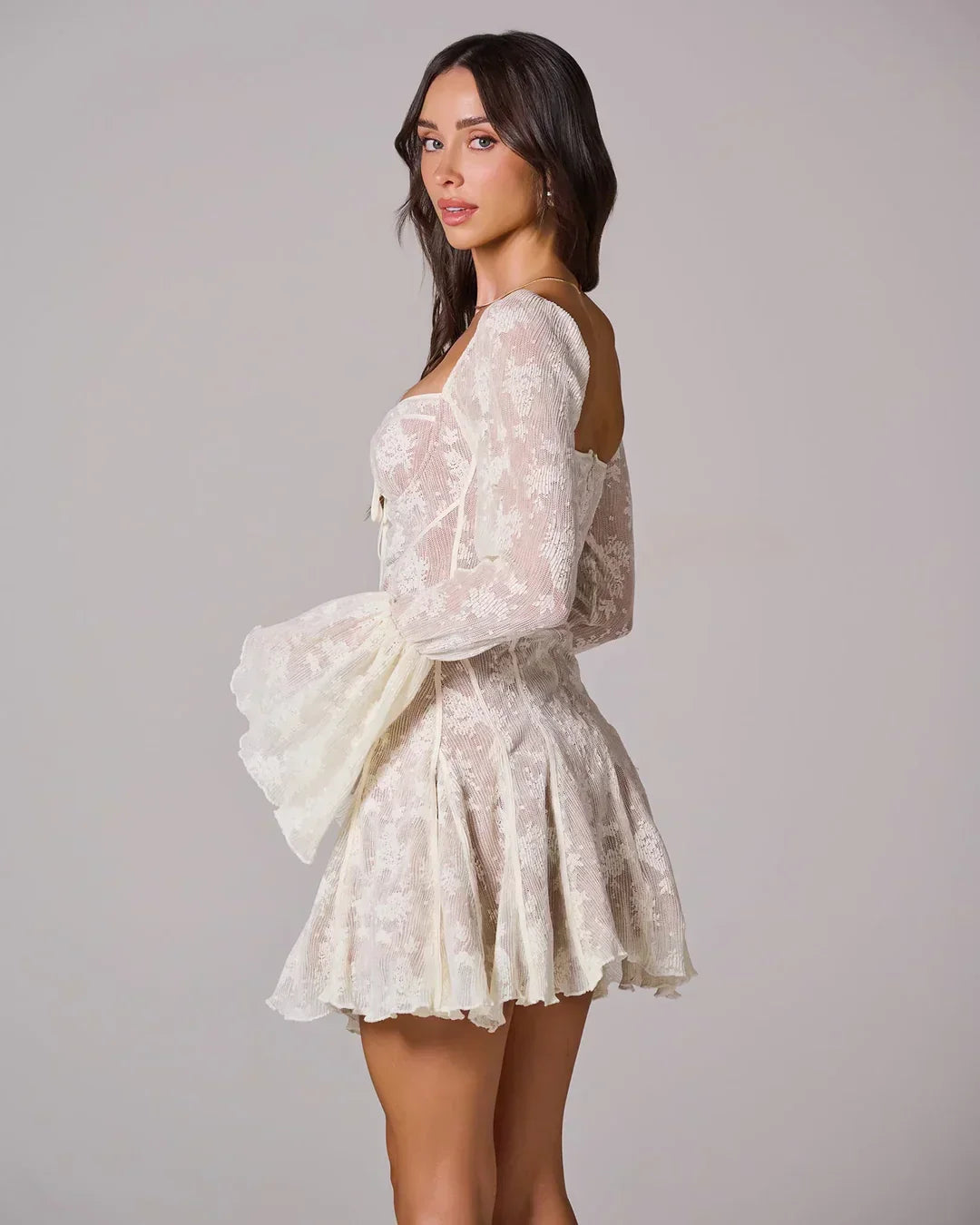 Vestito corto da donna in pizzo