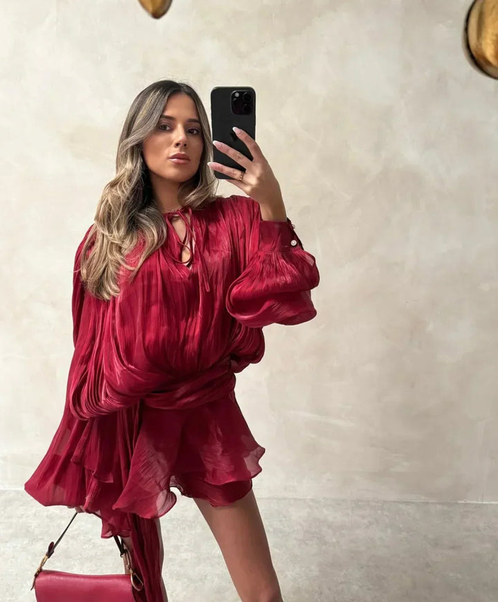 Vestito corto estivo da donna plissettato con maniche a sbuffo