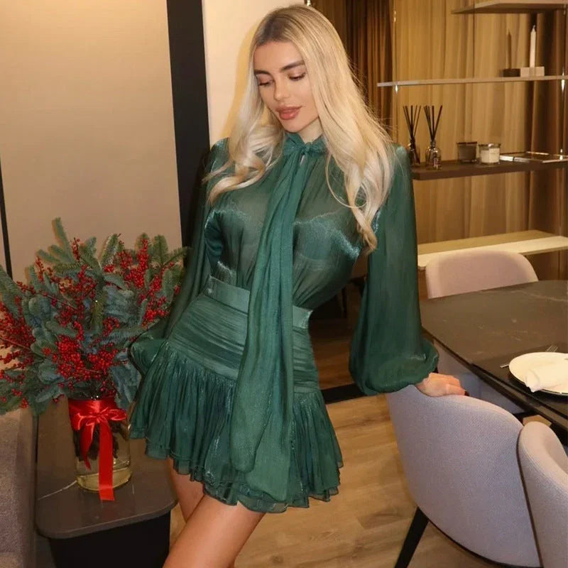 Vestito corto fluido donna brillante con maniche a palloncino