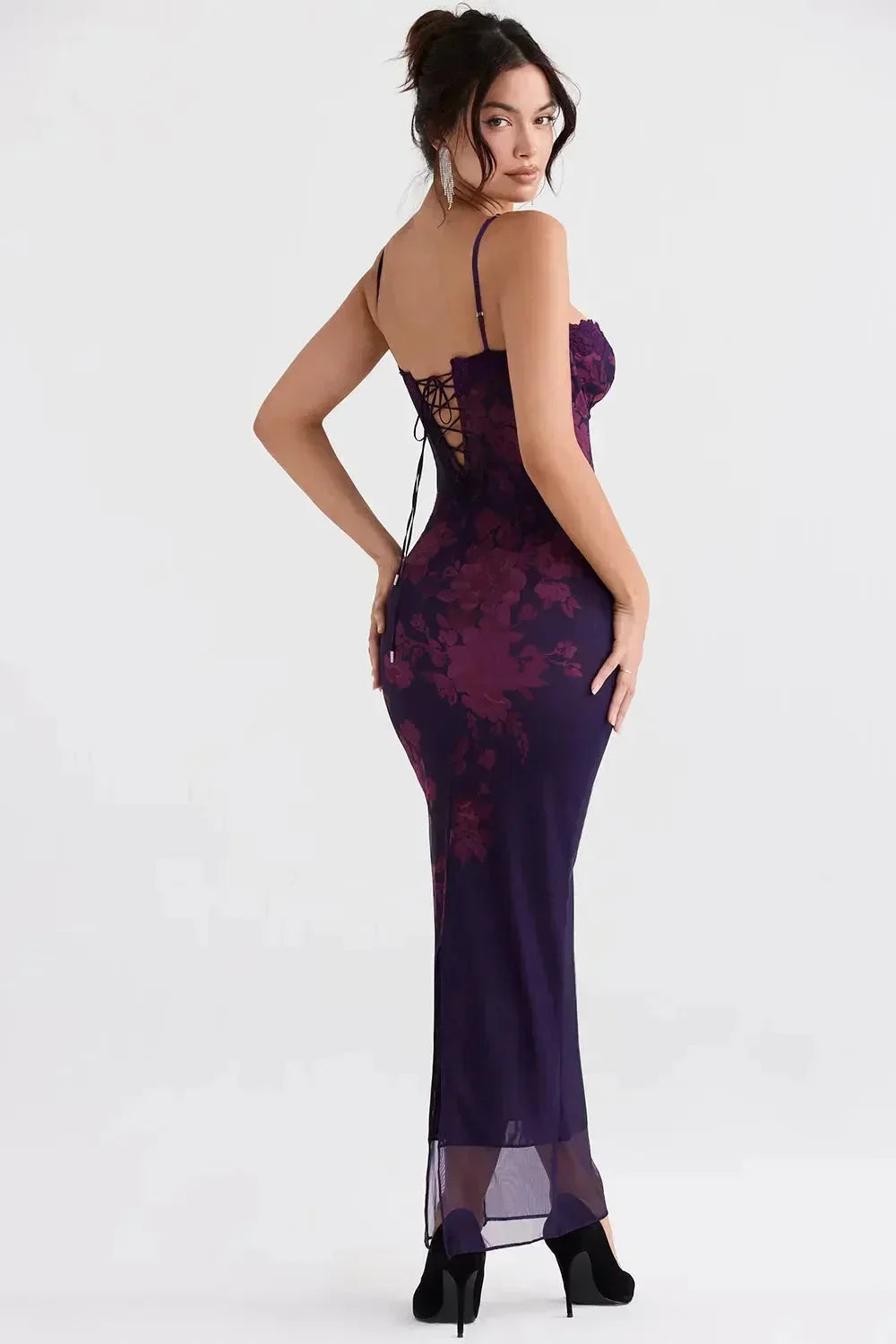 Vestito lungo donna con bretelle regolabili e motivi floreali