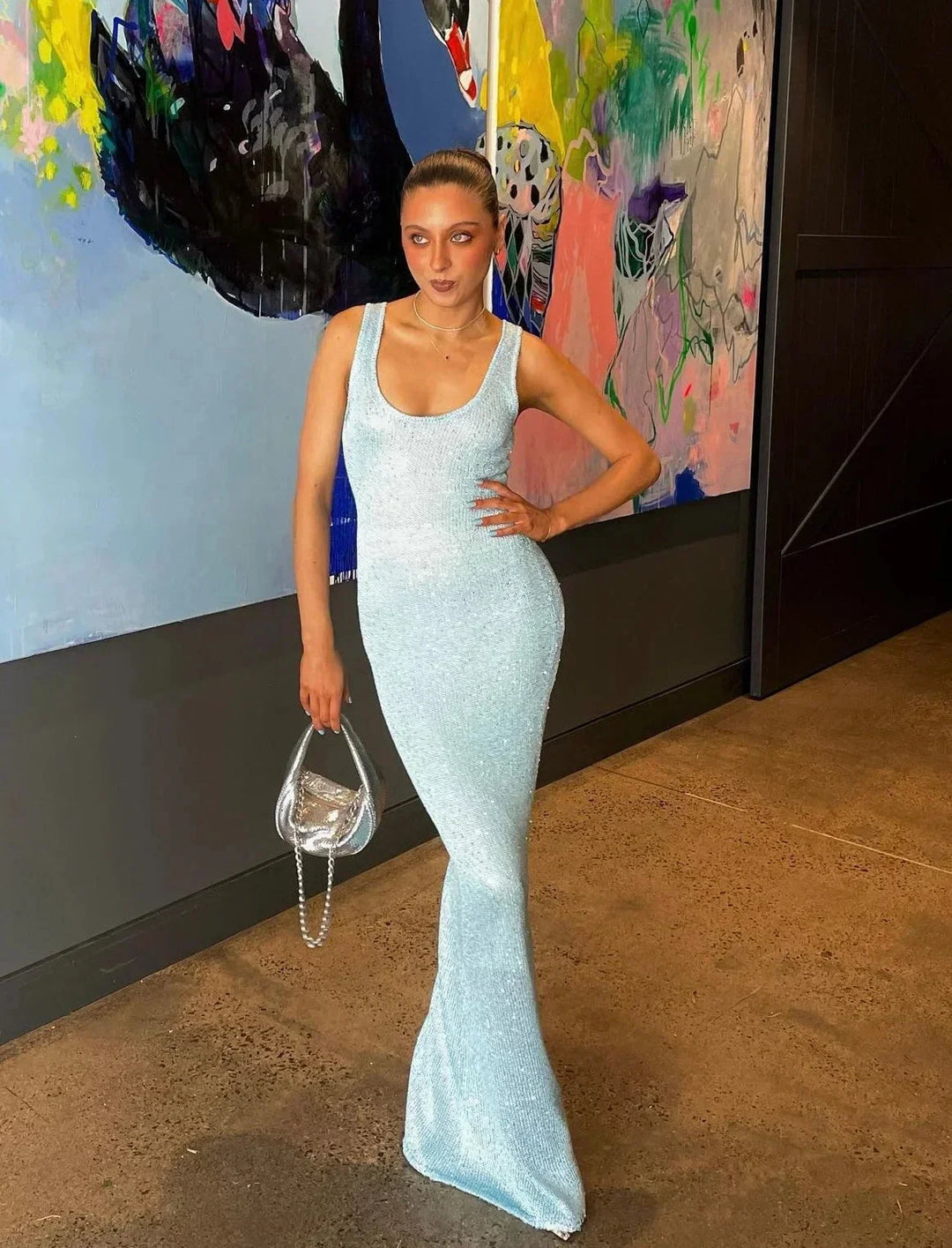 Vestito lungo donna blu ghiaccio senza maniche aderente
