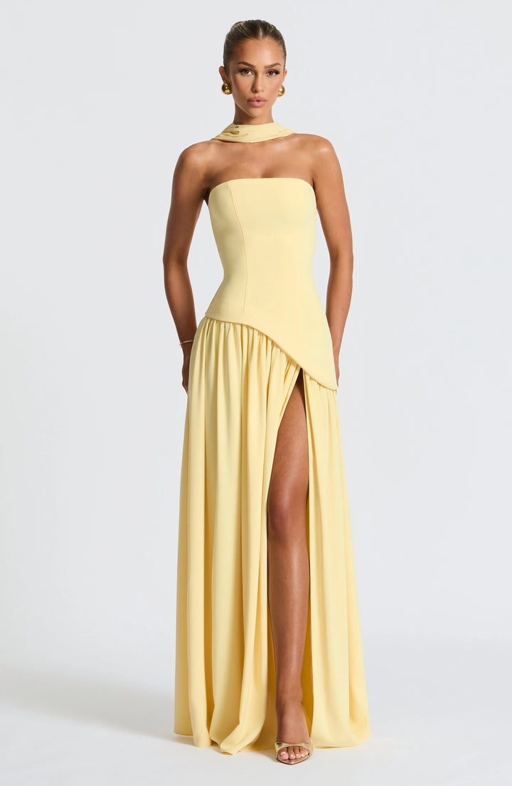 Vestito lungo a bustier con corsetto, dettaglio foulard e spacco alto