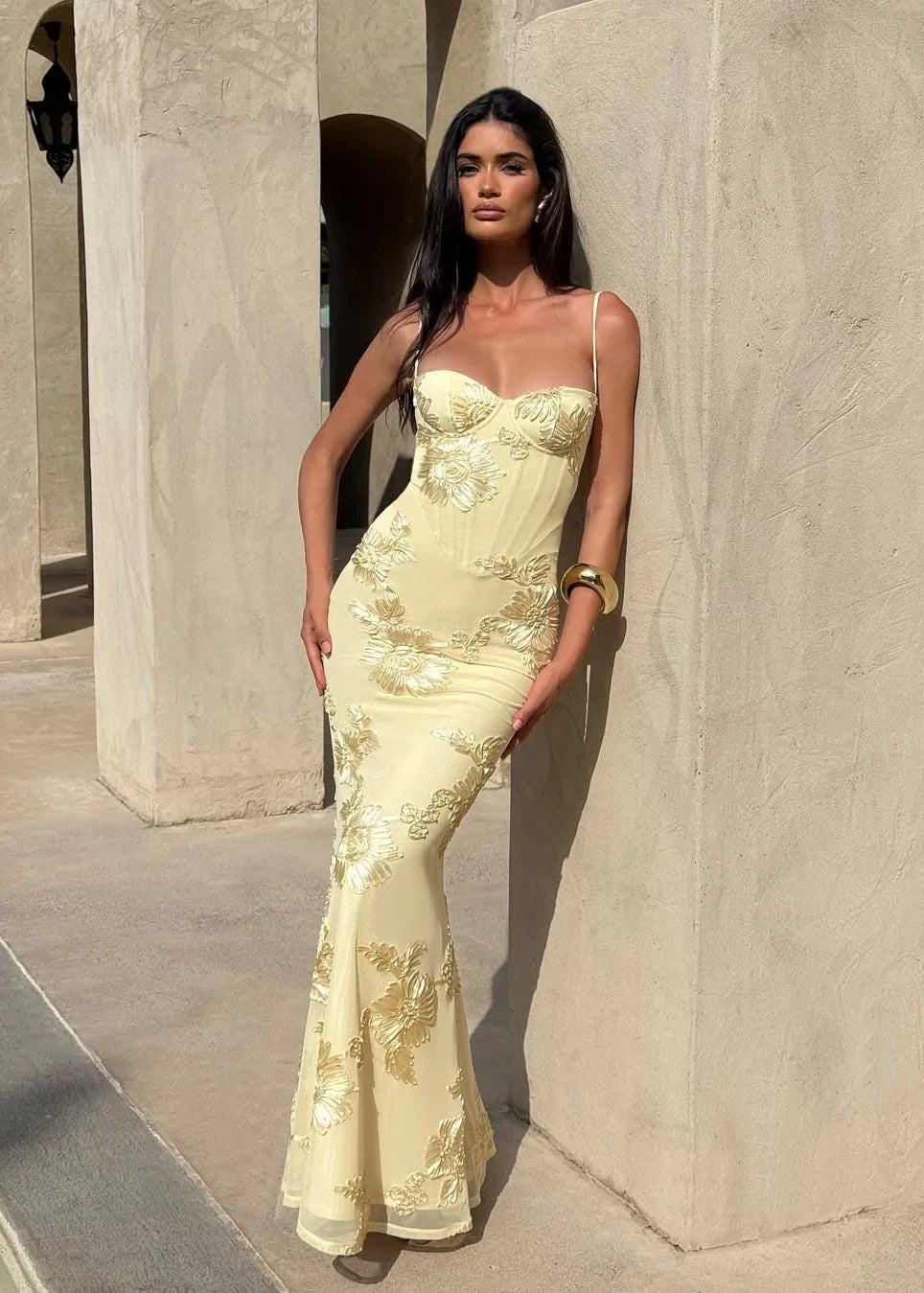 Vestito lungo donna giallo con ricamo floreale